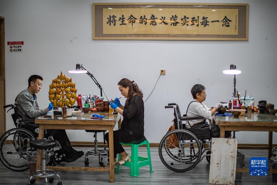百老汇登录